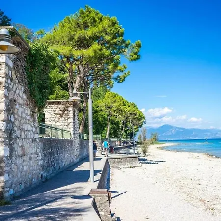 V Vittoria Villa