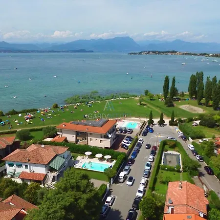 V Vittoria Villa Sirmione